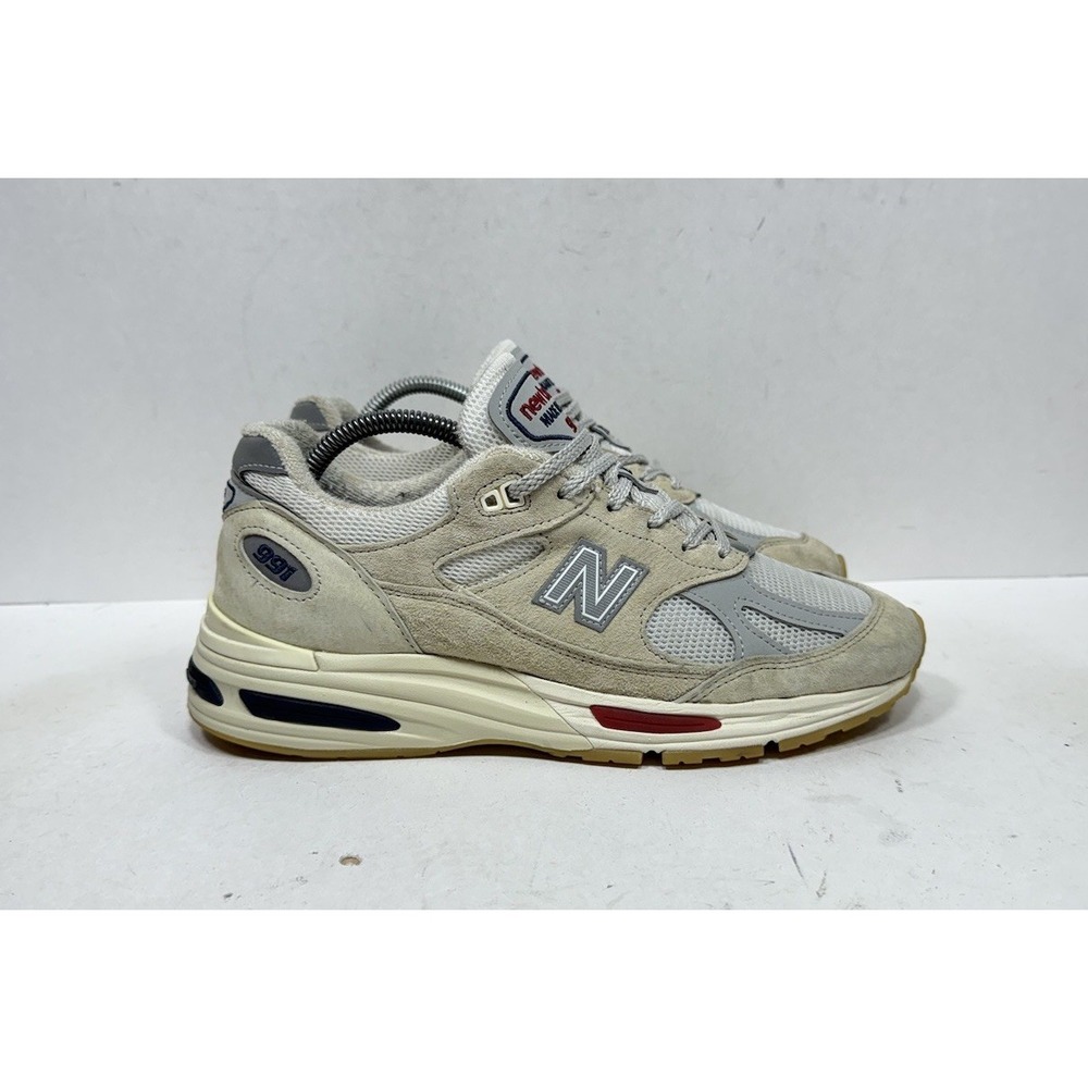 New Balance 991v2 Men's Size 8 Made In England Vintage Sport U991VS2 Off White
